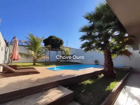 Casa com 3 quartos, 170 m², à venda por R$ 1.390.000 - São Cristóvão - Cascavel/PR