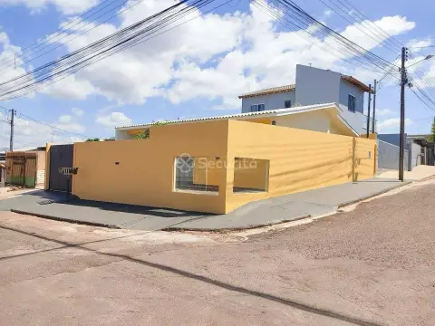 Casa com 2 quartos, 108 m², à venda por R$ 399.000 Brasília - Cascavel/PR
