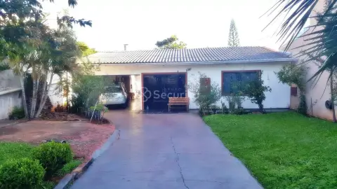 Casa com 2 dormitórios à venda, 141 m² por R$ 750.000,00 - Parque São Paulo - Cascavel/PR