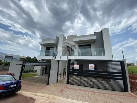 Sobrado com 3 dormitórios à venda, 149 m² por R$ 980.000,00 - FAG - Cascavel/PR