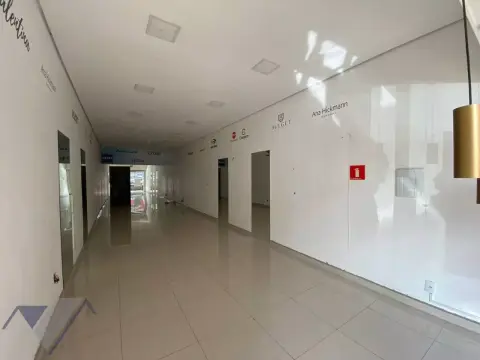 Sala para alugar, 67 m² por R$ 5.800/mês