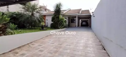 Casa com 2 quartos, 200 m², à venda por R$ 2.000.000 - Claudete - Cascavel/PR