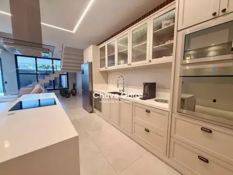 Sobrado com 3 dormitórios à venda, 249 m² Cancelli - Cascavel/PR