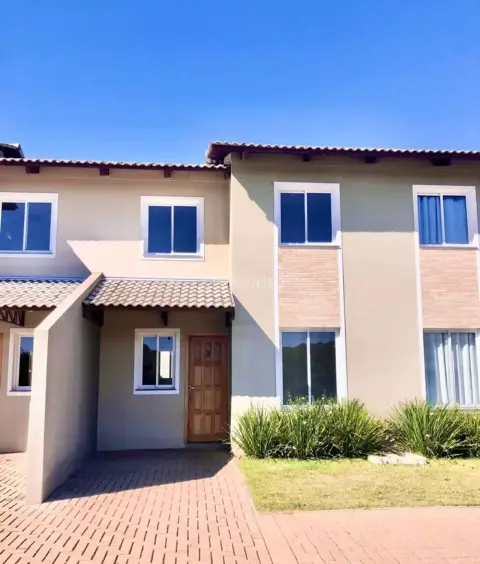 Sobrado com 2 dormitórios à venda, 64 m² por R$ 265.000,00 - Brasília - Cascavel/PR