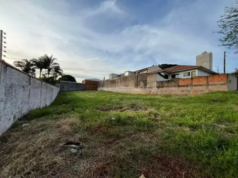 Terreno à venda, 1100 m² por R$ 2.750.000,00 - Country - Cascavel/PR