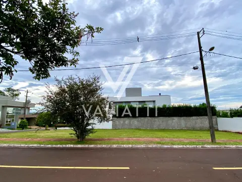 Terreno de 528m² no Condomínio Solar das Palmeiras