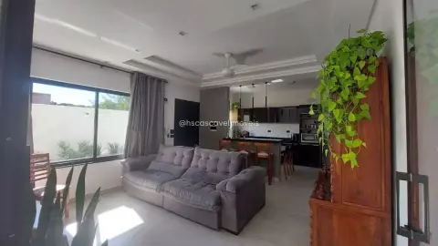 Sobrado com 3 quartos, 130 m², à venda por R$ 922.000 - Country - Cascavel/PR