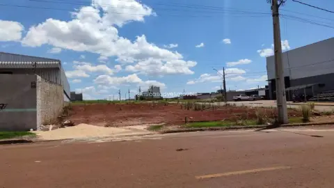 Terreno à venda, 928 m² - Jardim Piovesan - Cascavel/PR
