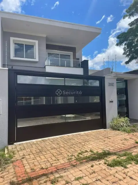 Sobrado com 3 dormitórios à venda, 260 m² por R$ 1.580.000,00 - Canadá - Cascavel/PR