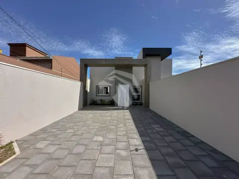 Casa no Santa Cruz com 1 suíte e demi suíte