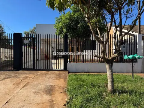 Casa com 3 dormitórios à venda, por R$ 780.000 - Pacaembu - Cascavel/PR
