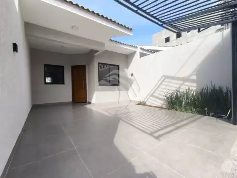 Casa com 3 dormitórios ( 1 suíte) à venda, 75 m² por R$ 499.900 - Esmeralda - Cascavel/PR
