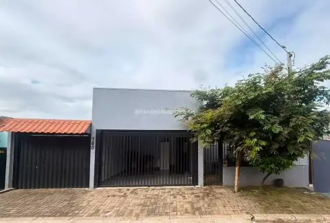 Casa com 7 quartos, 120 m², à venda por R$ 700.000 - Pioneiros Catarinenses - Cascavel/PR