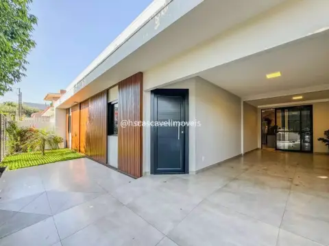 Casa 100% mobiliada com 3 dormitórios à venda, 120 m² por R$ 1.280.000 - Região do Lago 2 - Cascavel/PR