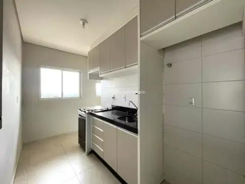 Apartamento com 2 dormitórios para alugar, 74 m² por R$ 3.100/mês - Centro - Cascavel/PR
