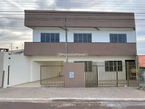 Sobrado com Móveis Planejados e Excelente Localização