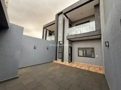 Sobrado com 3 dormitórios à venda, 129 m² por R$ 650.000,00 - Siena - Cascavel/PR
