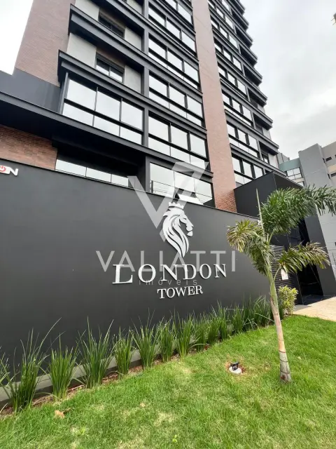 Apartamento Mobiliado com 01 Suite e 01 Vaga de Garagem no Residencial London Tower