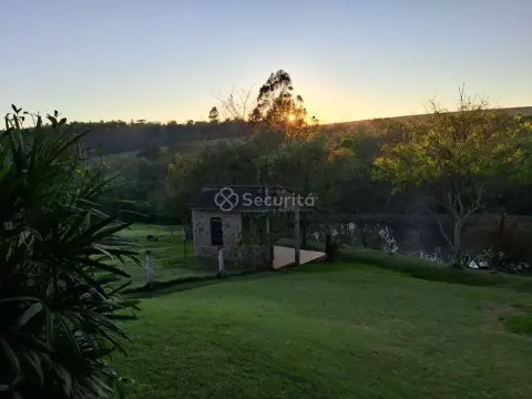 Linda chácara a 15min de Cascavel!