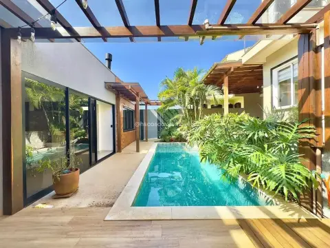 Sobrado com 3 dormitórios à venda, 268 m² por R$ 2.700.000 - Pacaembu - Cascavel/PR