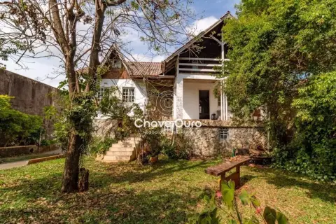 Sobrado com 3 quartos, 500 m², à venda por R$ 1.990.000 - Centro - Cascavel/PR