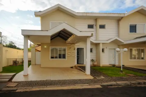 Sobrado à venda no Condomínio Villa Europa em Foz do Iguaçu!