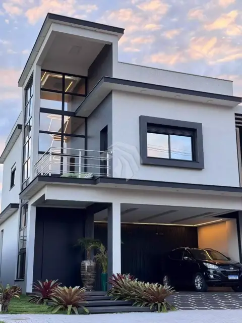 Sobrado com 3 dormitórios (3 suítes) à venda, 250 m² de R$1.960.000,00 por R$ 1.890.000,00