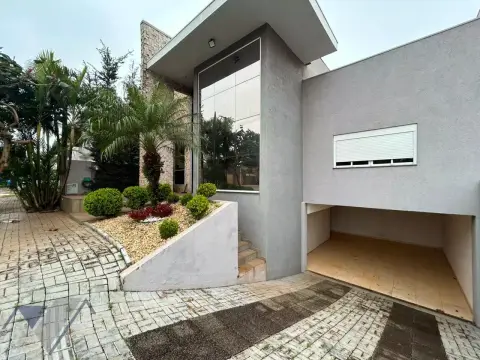 Sobrado com 3 quartos, 199 m², aluguel por R$ 7.800/mês - Rua Abelle Moysés Somensi - Cataratas - Cascavel/PR