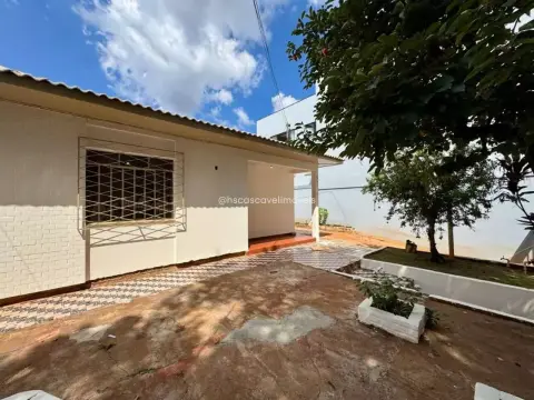 Casa com 3 quartos, 178 m², à venda por R$ 1.100.000 - Parque São Paulo - Cascavel/PR