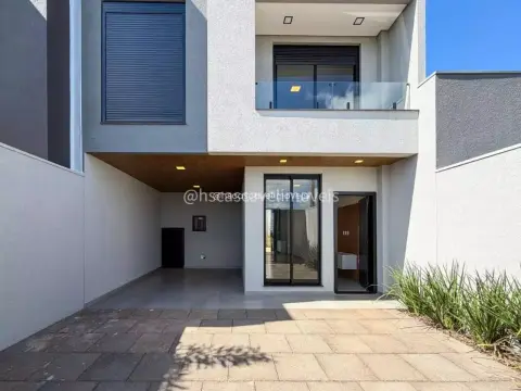 Sobrado com 3 quartos, 143 m², à venda por R$ 849.000 - Jardim Piovesan - Cascavel/PR