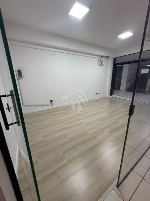 Sala Comercial na Av. Brasil