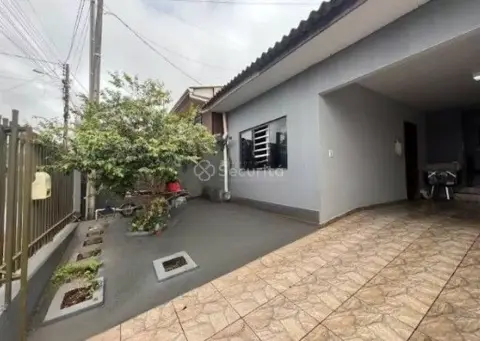 Casa com 4 dormitórios à venda, 90 m² por R$ 320.000,00 - Brasília - Cascavel/PR
