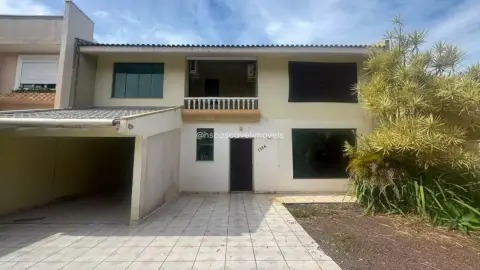 Sobrado com 3 quartos, 269 m², à venda por R$ 1.700.000 - Centro - Cascavel/PR