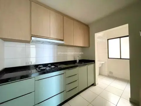 Apartamento com 3 dormitórios para alugar, 74 m² por R$ 3.260,00/mês - Pioneiros Catarinenses - Cascavel/PR