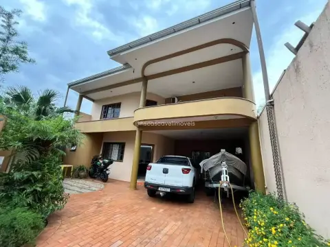 Sobrado com 5 dormitórios à venda, 346 m² por R$ 950.000,00 - Parque São Paulo - Cascavel/PR