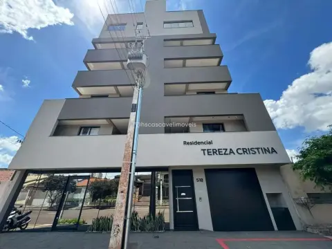 Apartamento Cobertura Duplex Com 441 m² de área total e 336 m² de área privativa, este imóvel impressiona pela amplitude dos ambientes