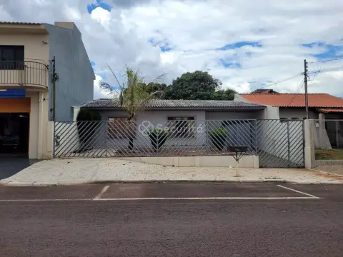 Casa com 3 dormitórios à venda, 236 m² por R$ 850.000,00 - Parque São Paulo - Cascavel/PR