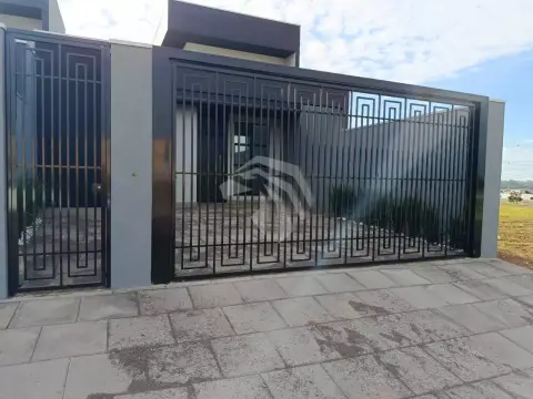 CASA À VENDA NO VALE VERDE