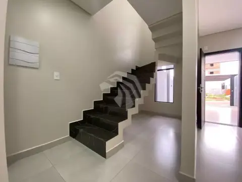 Sobrado com 3 quartos, 105 m², à venda por R$ 530.000 - Esmeralda - Cascavel/PR