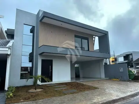 Sobrado com 3 dormitórios (3 suítes) à venda, 183 m² AC por R$ 1.480.000 - Santa Cruz - Cascavel/PR