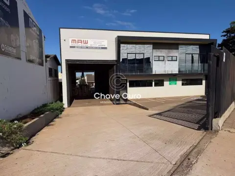 Barracão à venda, 696 m² por R$ 3.500.000,00 - Canadá - Cascavel/PR