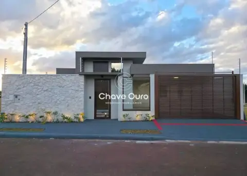 Casa com 3 quartos, 157 m², à venda por R$ 1.400.000 - Tropical IV - Cascavel/PR