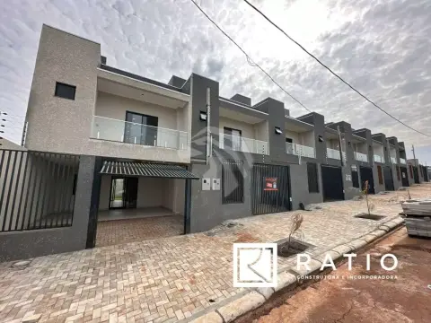 Sobrado com 3 dormitórios à venda, 138 m² por R$ 620.000,00 - Esmeralda - Cascavel/PR